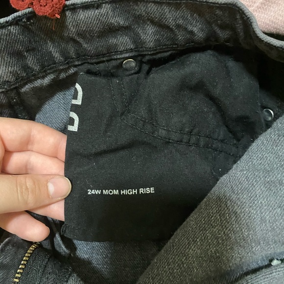 High waisted Ripped Jeans - Picture 3 of 3